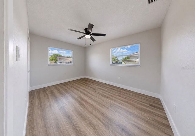 485 FLORIDA CIRCLE N, Apollo Beach, FL 33572