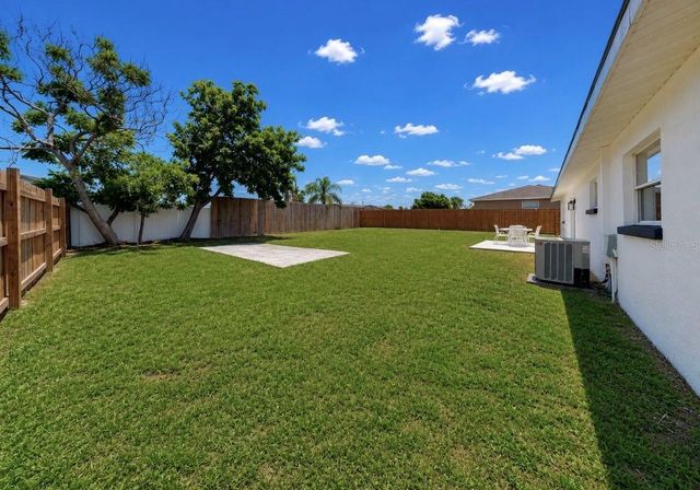 485 FLORIDA CIRCLE N, Apollo Beach, FL 33572
