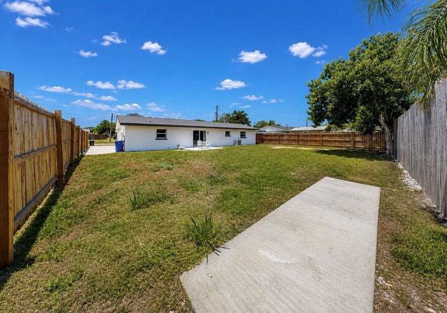 485 FLORIDA CIRCLE N, Apollo Beach, FL 33572