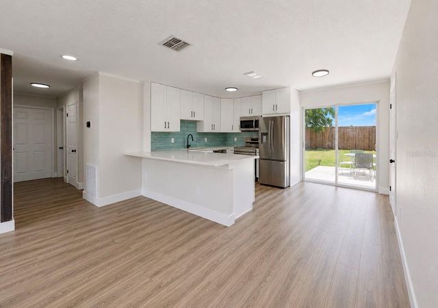 485 FLORIDA CIRCLE N, Apollo Beach, FL 33572