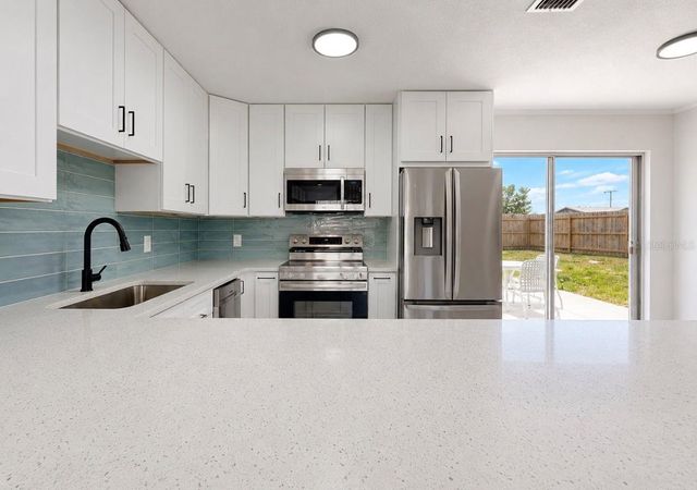 485 FLORIDA CIRCLE N, Apollo Beach, FL 33572