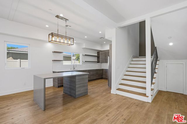 5641 Riverton Avenue, North Hollywood, CA 91601