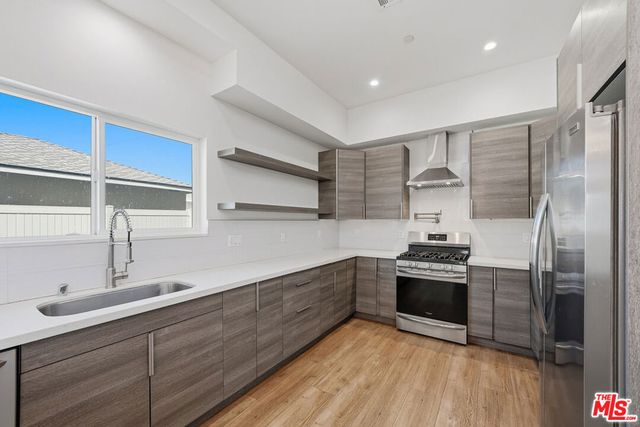 5641 Riverton Avenue, North Hollywood, CA 91601