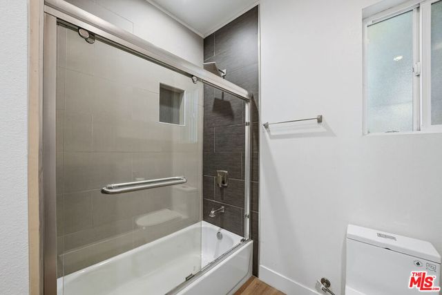 5641 Riverton Avenue, North Hollywood, CA 91601