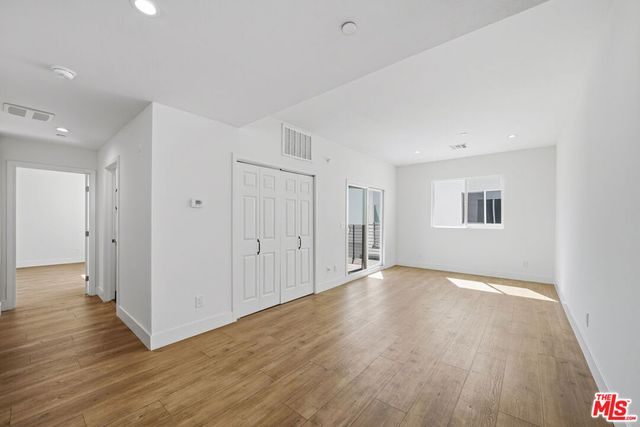 5641 Riverton Avenue, North Hollywood, CA 91601