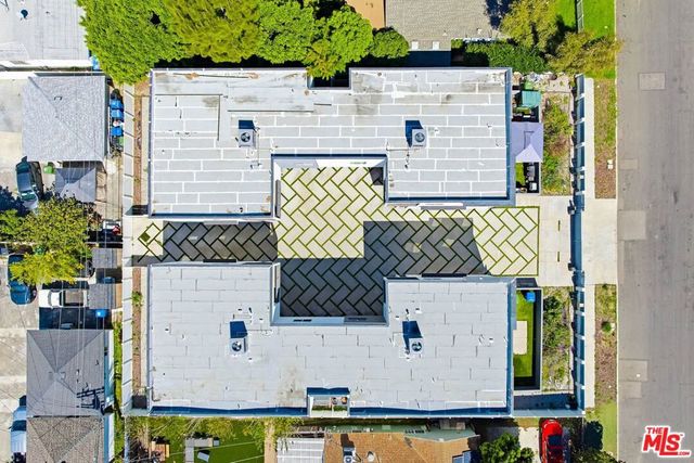 5641 Riverton Avenue, North Hollywood, CA 91601