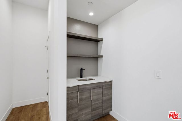 5641 Riverton Avenue, North Hollywood, CA 91601