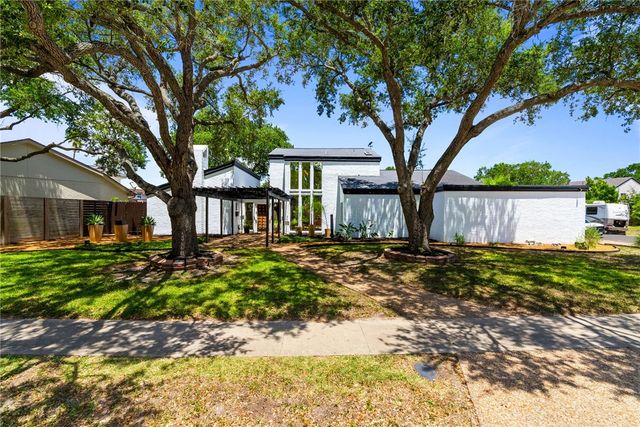 5326 Saint Andrews Dr, Corpus Christi, TX 78413