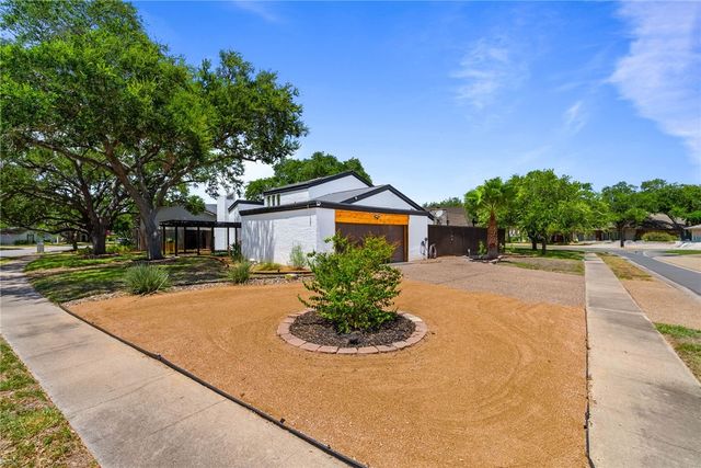 5326 Saint Andrews Dr, Corpus Christi, TX 78413