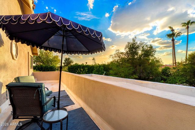 20 E LOS ARBOLES Circle, Tempe, AZ 85284