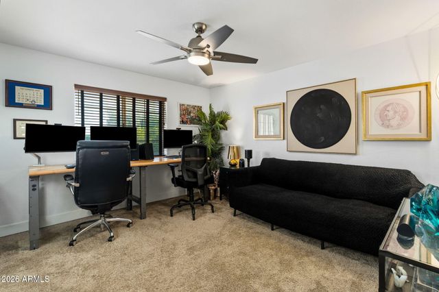 20 E LOS ARBOLES Circle, Tempe, AZ 85284