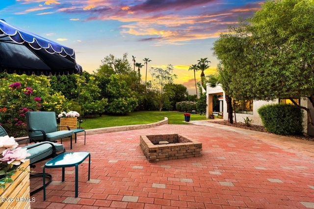 20 E LOS ARBOLES Circle, Tempe, AZ 85284