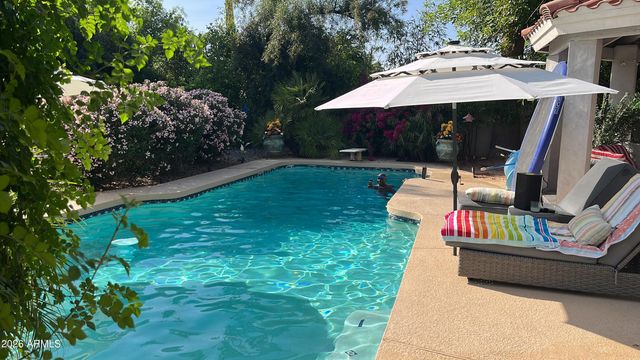 20 E LOS ARBOLES Circle, Tempe, AZ 85284