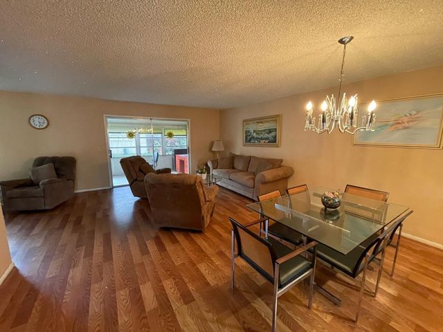 127 Amherst Ln 127, Lake Worth, FL 33467