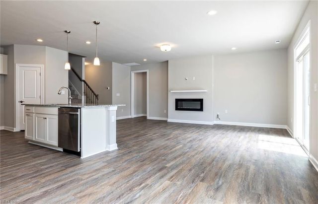 311 Station DR, Suffolk, VA 23434