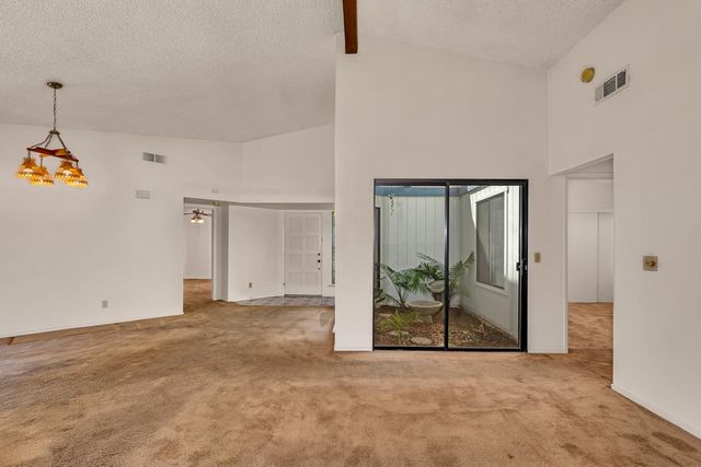 367 W Teague Avenue, Fresno, CA 93711