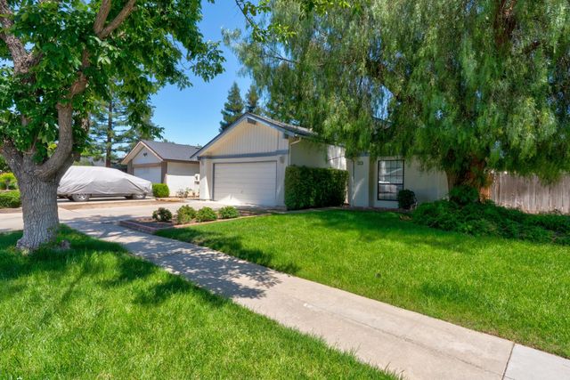 367 W Teague Avenue, Fresno, CA 93711