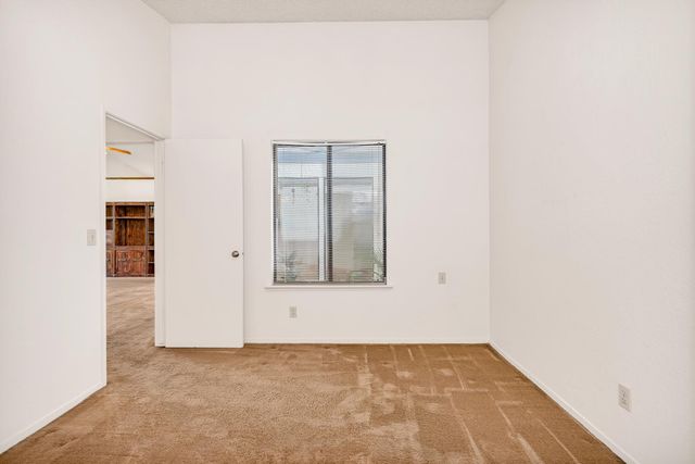 367 W Teague Avenue, Fresno, CA 93711