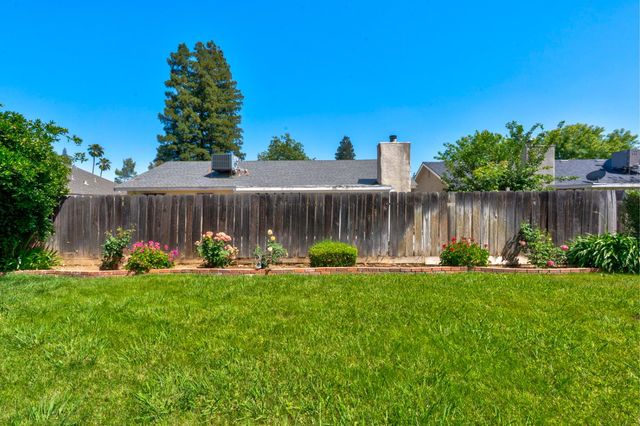 367 W Teague Avenue, Fresno, CA 93711