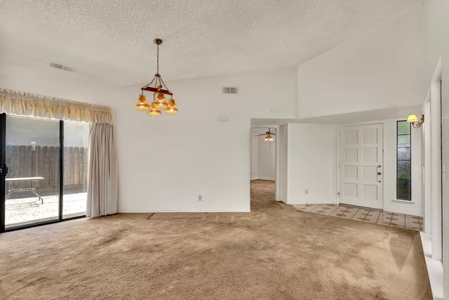 367 W Teague Avenue, Fresno, CA 93711