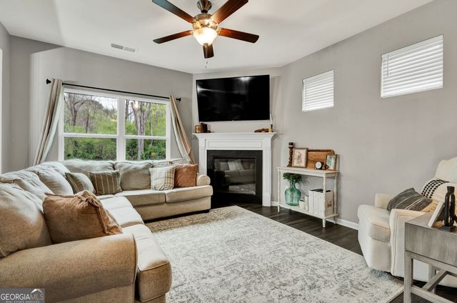 122 Bristol Lane, Calhoun, GA 30701