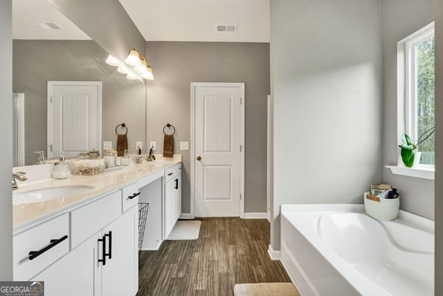 122 Bristol Lane, Calhoun, GA 30701