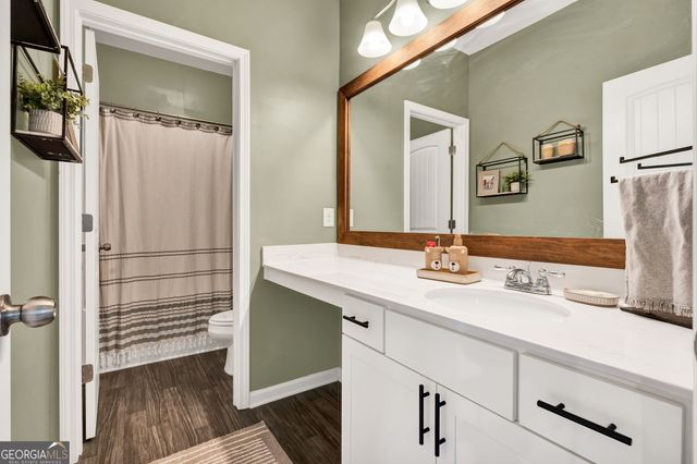 122 Bristol Lane, Calhoun, GA 30701