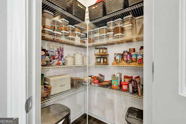 122 Bristol Lane, Calhoun, GA 30701