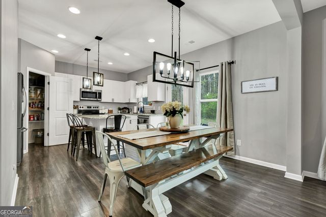 122 Bristol Lane, Calhoun, GA 30701