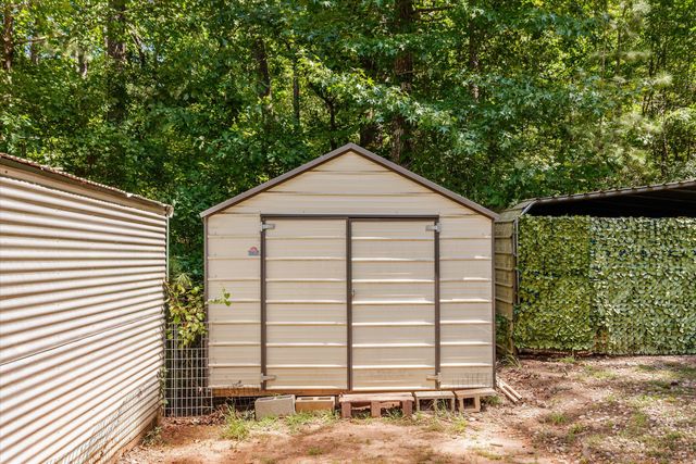 8010 Lakeside Drive, Appling, GA 30802