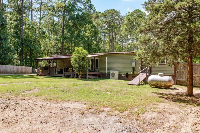 8010 Lakeside Drive, Appling, GA 30802