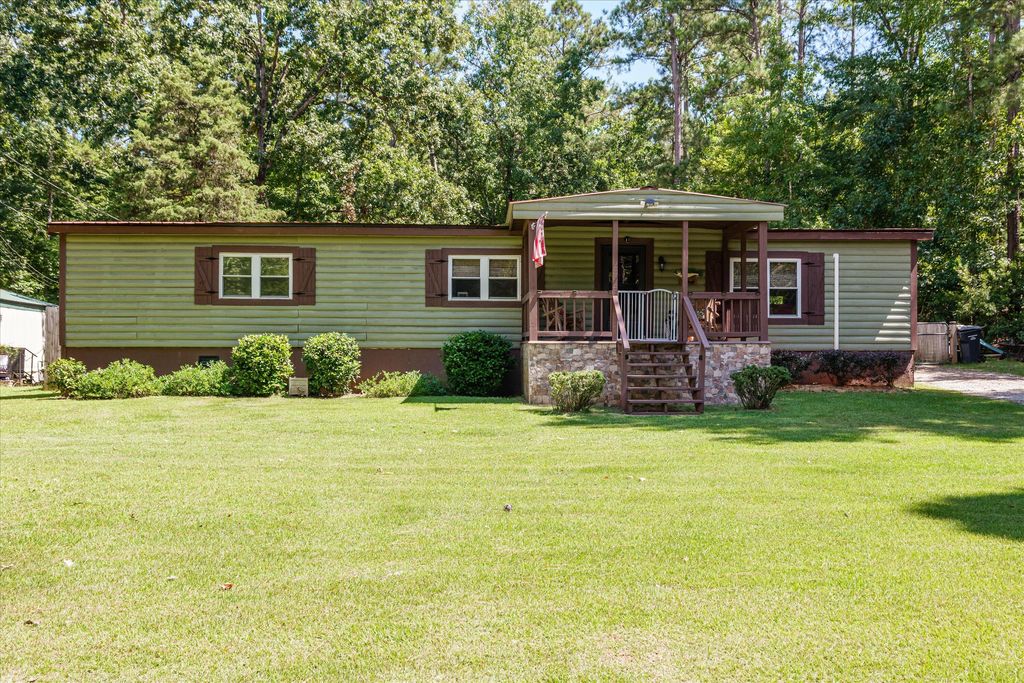 8010 Lakeside Drive, Appling, GA 30802