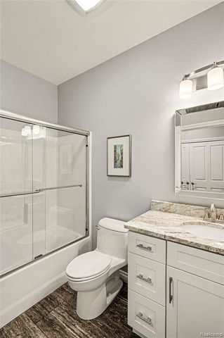 13332 Julie Anne Court, Fenton, MI 48430