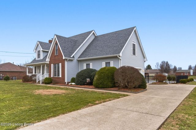 137 Spring Dr, Mt Washington, KY 40047