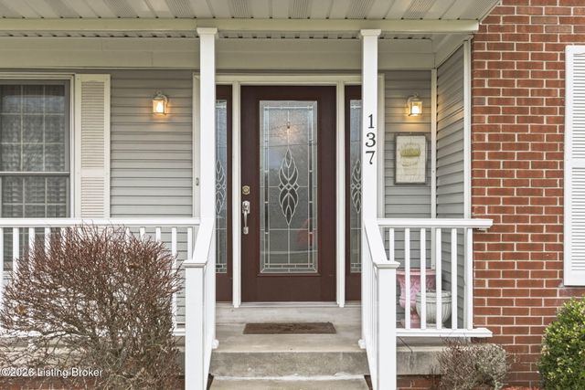 137 Spring Dr, Mt Washington, KY 40047