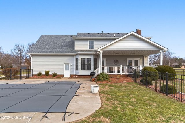 137 Spring Dr, Mt Washington, KY 40047