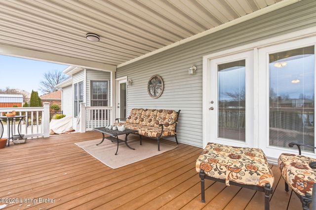 137 Spring Dr, Mt Washington, KY 40047