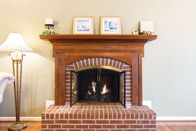 137 Spring Dr, Mt Washington, KY 40047