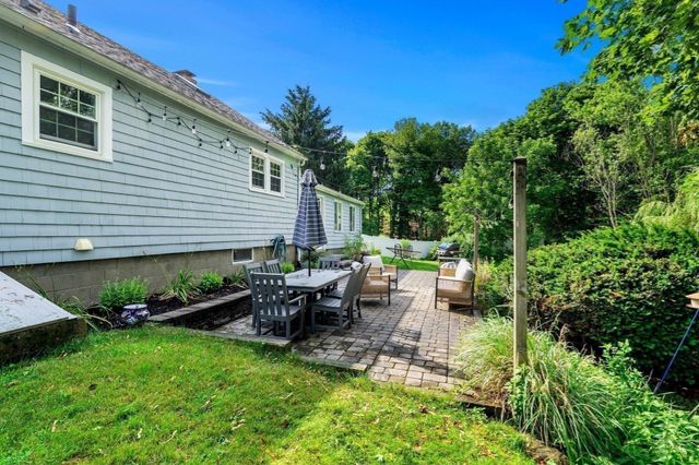 25 Chipman Road, Beverly, MA 01915