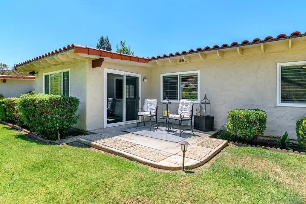 Image 30 of property listing at 16657 Roca Dr, San Diego, CA 92128