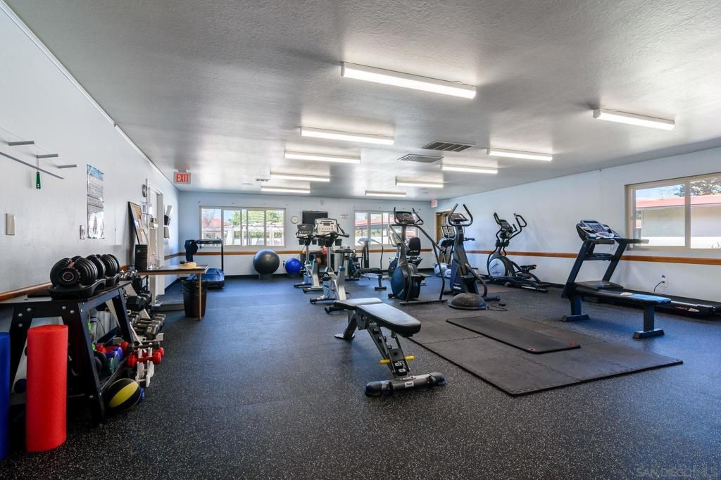 Image 57 of property listing at 16657 Roca Dr, San Diego, CA 92128