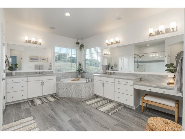 802 Braesheather Pl, Highlands Ranch, CO 80126