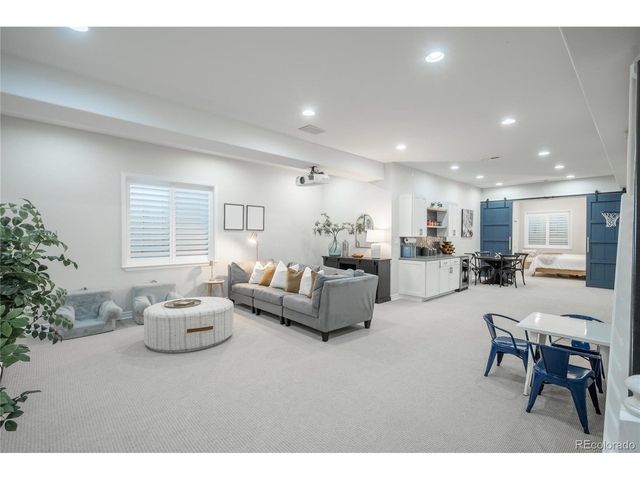 802 Braesheather Pl, Highlands Ranch, CO 80126