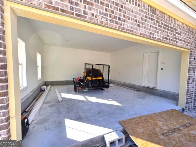 208 Cypress Lake Drive, Bloomingdale, GA 31302