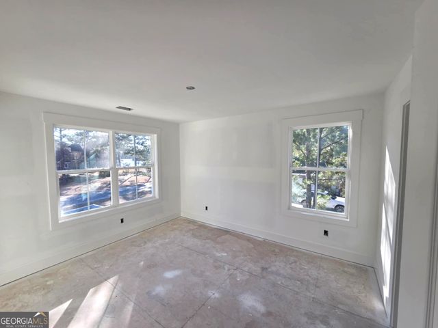 208 Cypress Lake Drive, Bloomingdale, GA 31302