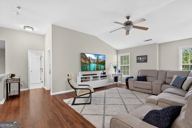323 Revolution Drive, Peachtree City, GA 30269