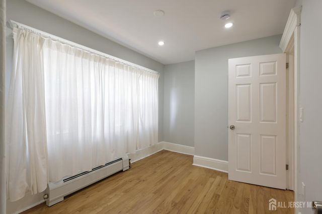 657 Amboy Avenue, Edison, NJ 08837