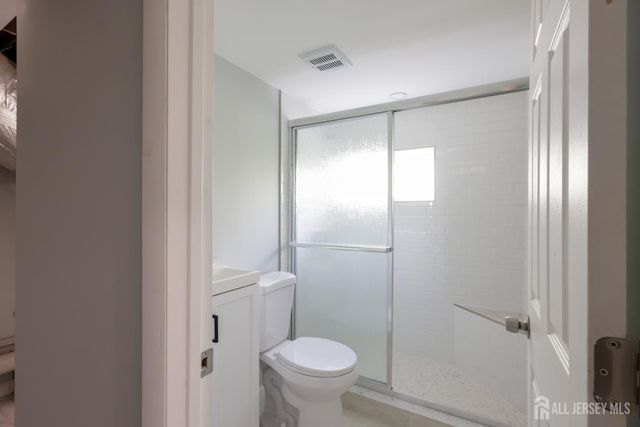 657 Amboy Avenue, Edison, NJ 08837