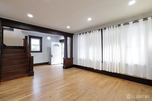 657 Amboy Avenue, Edison, NJ 08837