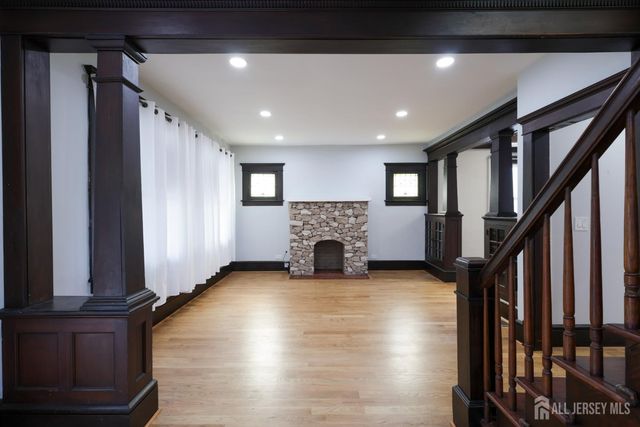 657 Amboy Avenue, Edison, NJ 08837